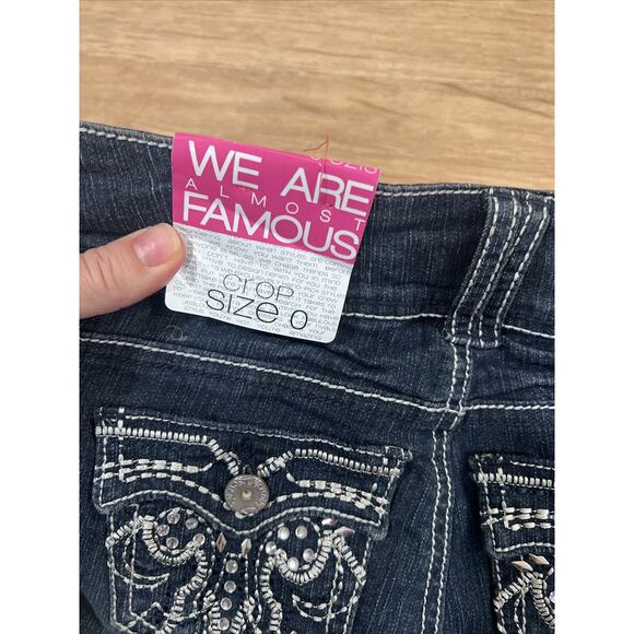 Almost famous Size 0 NWT Cropped Distressed jeans - Picture 7 of 7